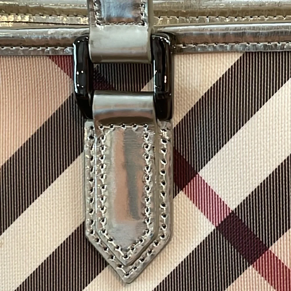 BURBERRY NOVA CHECK GOLD PATENT LEATHER TOTE TOP ZIP